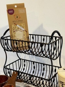 lot 297 image: Fun Kitchen Items