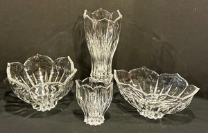 lot 282 image: Gorham Lotus Pattern Lead Crystal Vases and Bowls