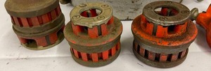 lot 356 image: Vintage Auto Tools and Rigid Tri-Stand Number 450 18 to 5