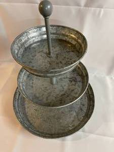 lot 363 image: Galvanized Metal Tiered 3 Shelf Tray