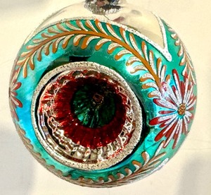 lot 374 image: Four Christopher Radko Vintage Inspired Shiny Brite Glass Christmas Ornaments