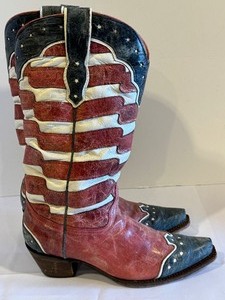 lot 425 image: Pair of Corral Vintage Western Boots American Flag  CORRAL AMERICAN FLAG Western Boots