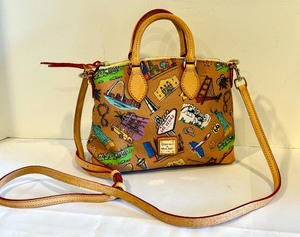 lot 27A image: Dooney & Bourke Beige Hollywood Travel USA Satchel