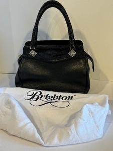 lot 431 image: Black Brighton Handbag
