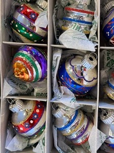 lot 435 image: Set of 12 Christopher Radko Shiny Brite Retro Inspired Glass Ornaments