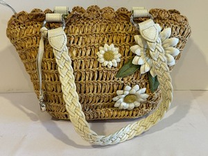 lot 462 image: Brighton Straw Handbag
