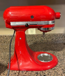 lot 492 image: Red Kitchen Aid Mixer