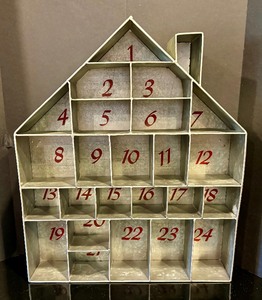 lot 511 image: Adorable Advent Calendars and Wreathes