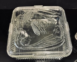 lot 515 image: Five Vintage Refrigerator Glass Containers by Federal Glass