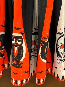 lot 534 image: The Oblong Box Shop Halloween Print Swing Skirt