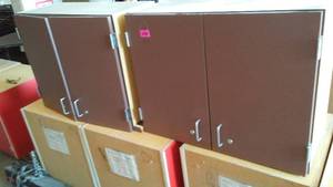 lot 609 image: Upper Cabinets (2)