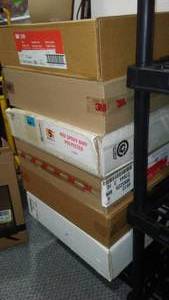 lot 647A image: 7 cases of 20 buffing pads