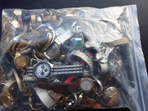 lot 18 image: Bulk Lot Of Watches In 2 Gallon Storage Bag Approx. 10 Lbs.