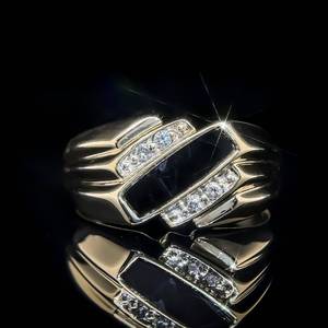 Mens Black Onyx Inlay & Diamond Geometric ScallopedRibbed Texture Ring in Yellow Gold  VIDEO 