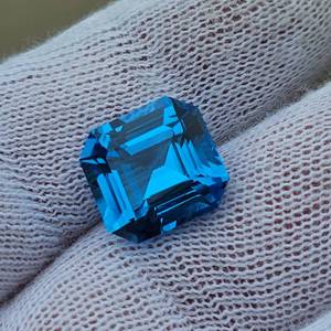 18.11 Carat Natural Electric Swiss Blue Topaz Gemstone $2,385 Retail VIDEO