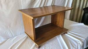 Small rolling side table in good co...