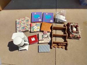 lot 58 image: Huge Lot of Photo Albums & Coffee Maker