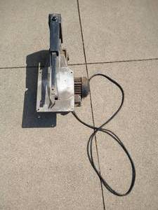lot 64 image: Craftsman 16 Scroll Saw - Powers On