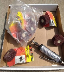 lot 66 image: Air Die Grinder  Sanding Bits