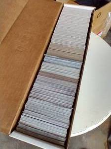 lot 74 image: Box of Baseball Cards