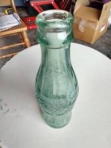 lot 85 image: Vintage 1923 Christmas Coke Bottle - Grand Forks