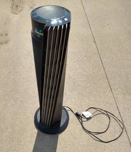 lot 106 image: Vornado Tower Fan