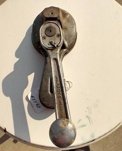 lot 129 image: Vintage Bell System Cable CrimperCutter