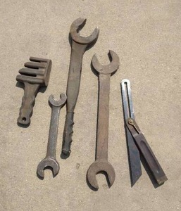 lot 140 image: Wrenches & Iron Tools