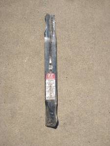 lot 178 image: Brand New 22 Universal Lawn Mower Blade