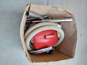 lot 188 image: Vintage Eureka 502 Vacuum - Works