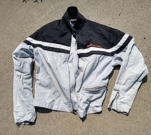 lot 197 image: Harley Davidson Jacket - Womens Large
