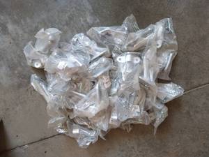 lot 224 image: (34) New Hand Rail Brackets - Silver