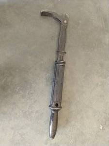 lot 261 image: Antique Nail Puller