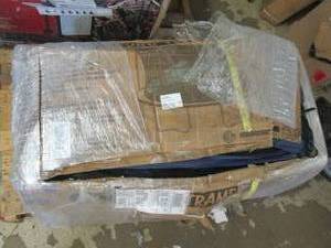 lot 26 image: 12 foot round trampoline