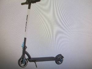 lot 31 image: GlareWheel ES-S8 36V Electric  Scooter