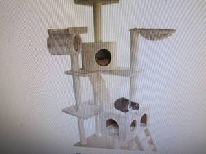 lot 50 image: Majestic Pet 73 Bungalow Cat Tree