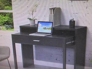 lot 52 image: ConsoleSliding Desk with Drawer and Riser