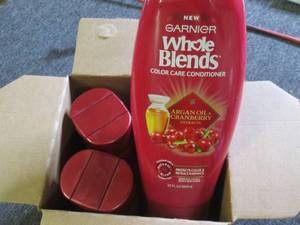 lot 112 image: case of 4  22floz color care conditioner