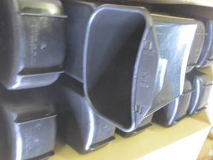 lot 121 image: case of 72 TriSource 4 L  recycling hanging bin