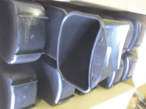 lot 123 image: case of 72 TriSource 4 L  recycling hanging bin