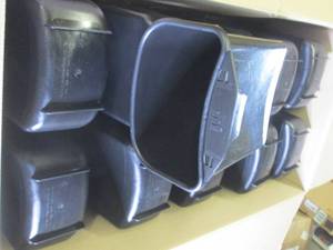 lot 125 image: case of 72 TriSource 4 L  recycling hanging bin