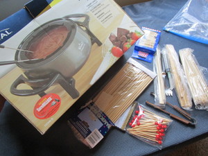 Rival Electric Fondue, Bamboo