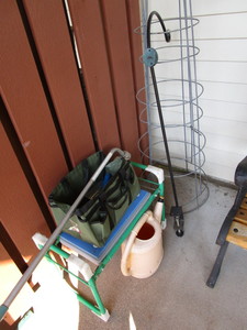 Cages, Hook, Bench, Bag, Tools