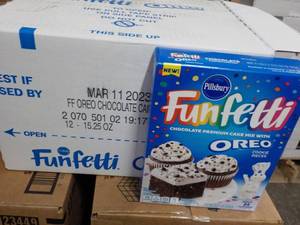 12 - 15.25 oz Boxes Pillsbury FunFetti Chocolate Oreo Cake Mixes past best date