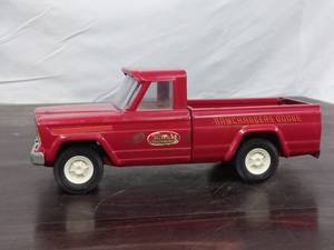 lot 41 image: Vintage Tonka Jeep Truck