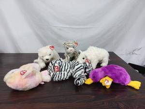 lot 45 image: Six Ty Beanie Buddy and Ty Classic Stuffed Animals