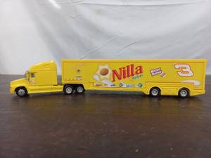 lot 338 image: Dale Jr. Nilla Wafer Truck