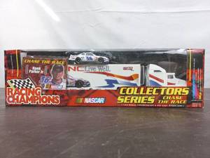 lot 342 image: Hank Parker Jr. Trailer Rig