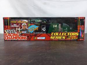 lot 353 image: Ron Hornaday Trailer Rig