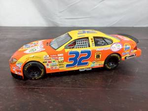 lot 375 image: Ricky Craven Car
